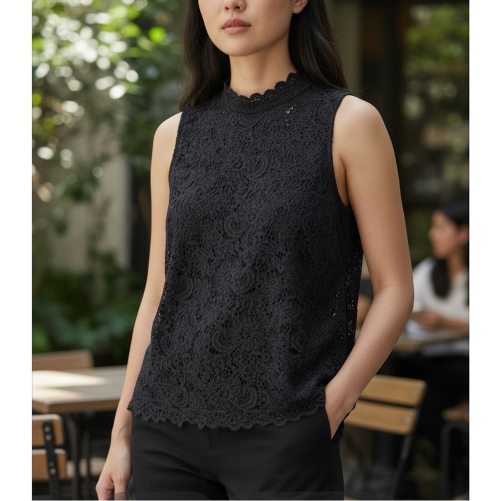 H&M | Black Lace crochet‎ Sleeveless Top